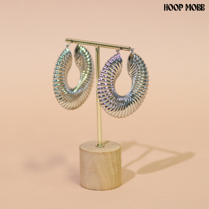 RIBBED SHELL HOOPS - SILVER