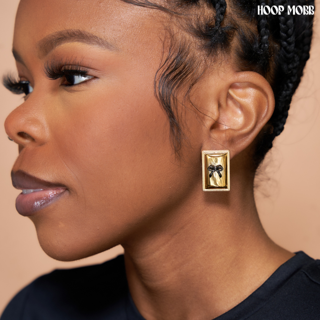 BOW PEEP EARRINGS - GOLD