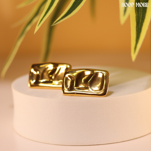 BUSINESS CLASS EARRINGS - GOLD