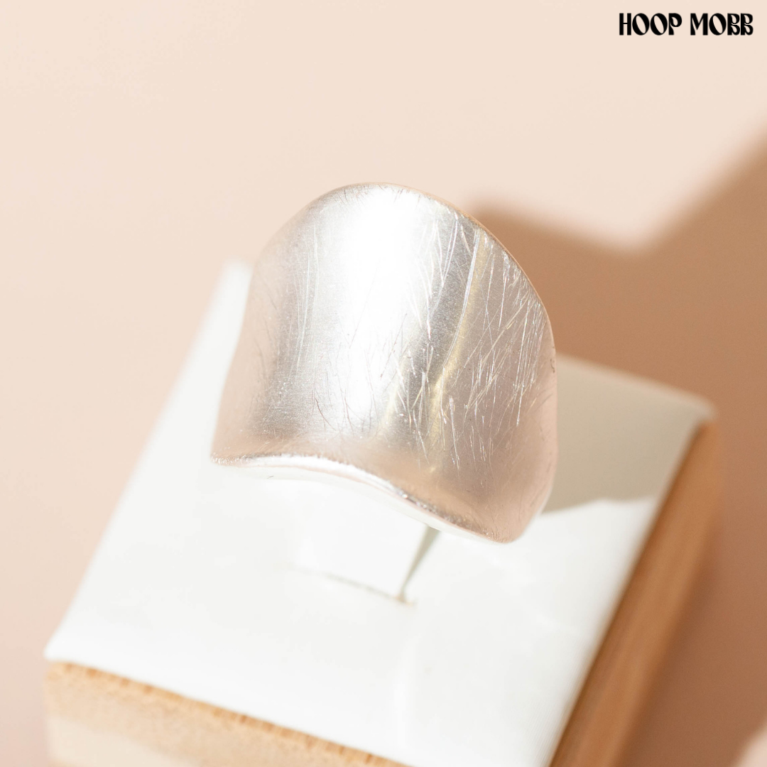 SILKY SADDLE RING - SILVER