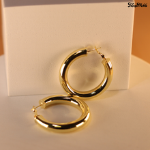 Load image into Gallery viewer, BABY FAT MINI HOOPS - GOLD